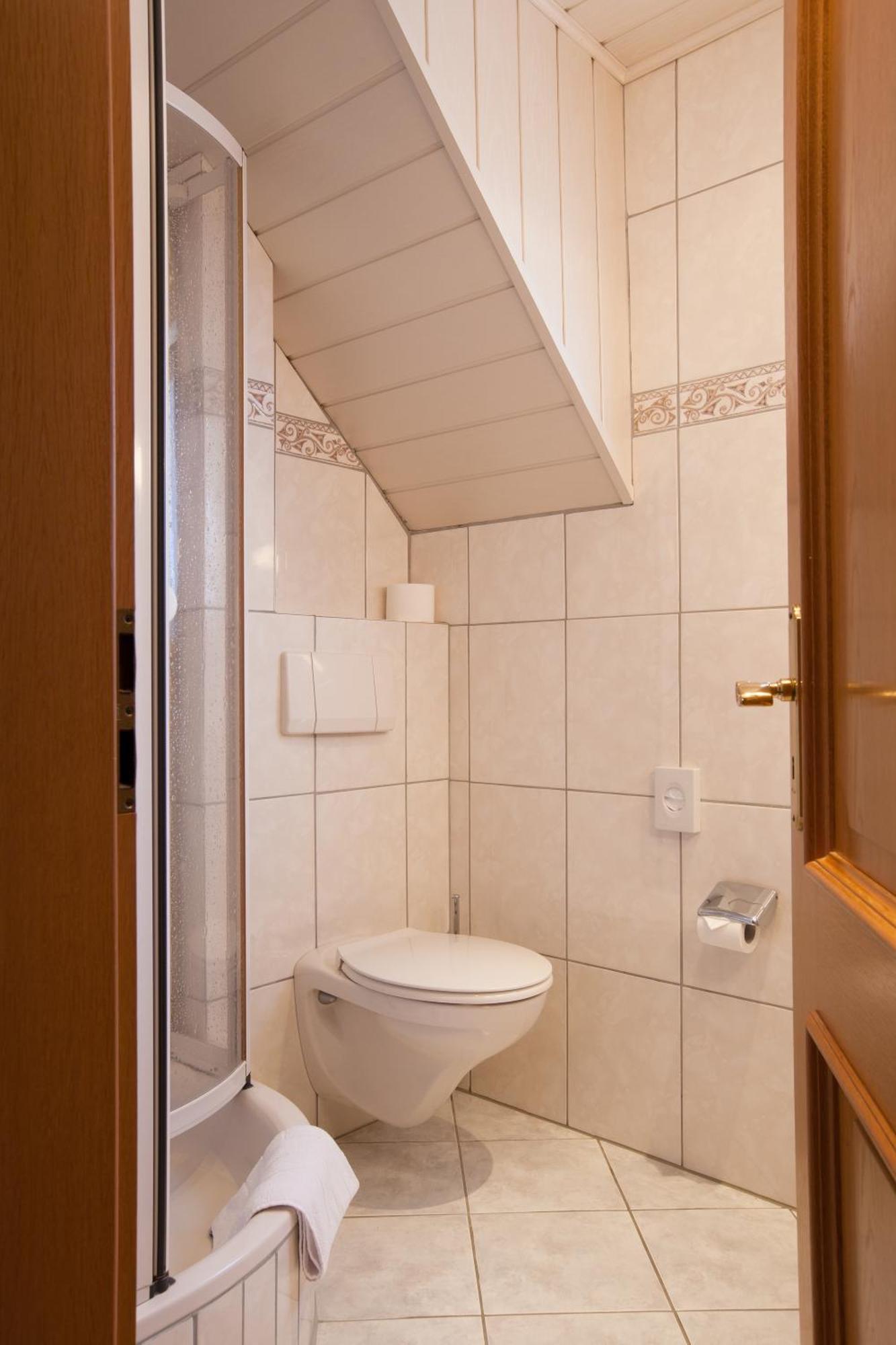 Hotel & Restaurant Krone Kestert Room photo